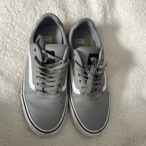 Vans deluxe comfort